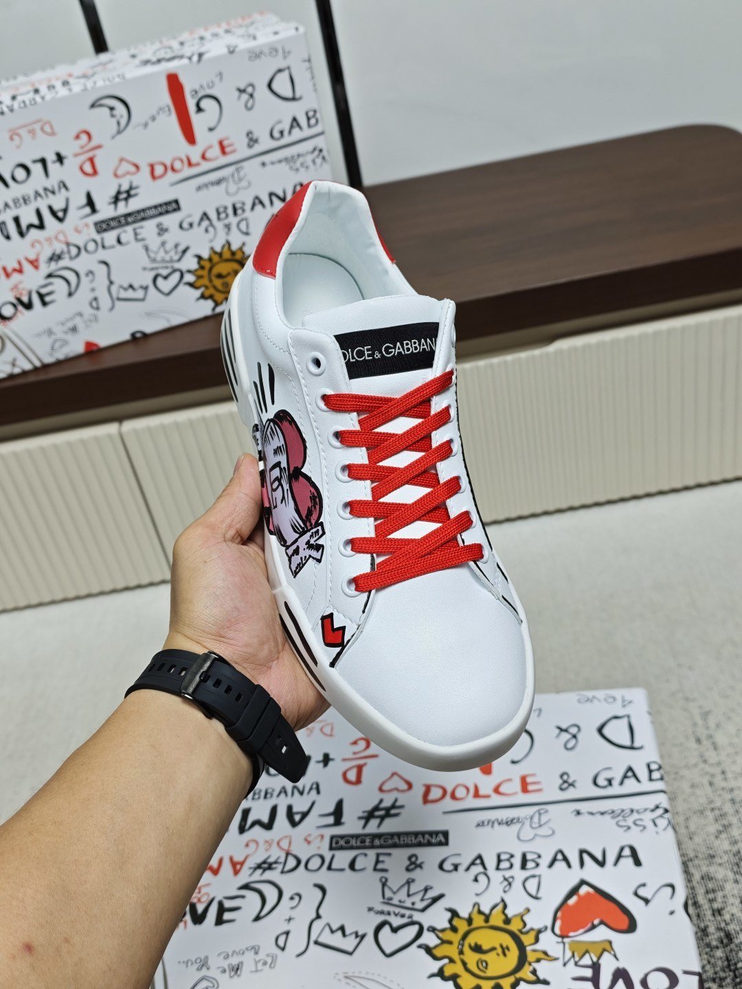 Dolce & Gabbana Graphic Low-Top Sneakers